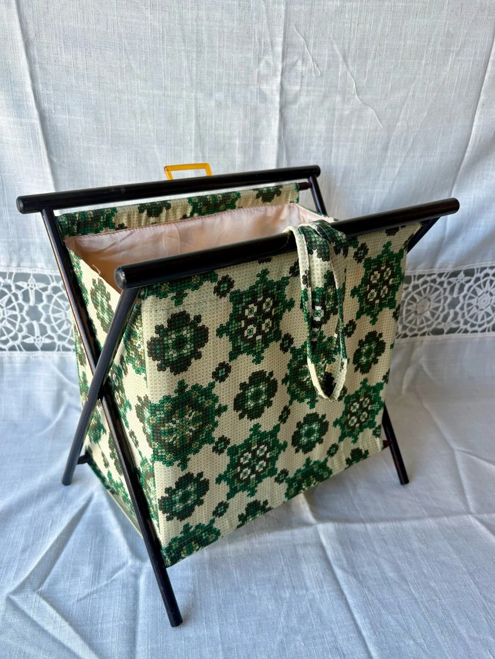 Vintage Retro MCM Medallion Tapestry Folding Yarn Caddy Knitting Crochet Basket